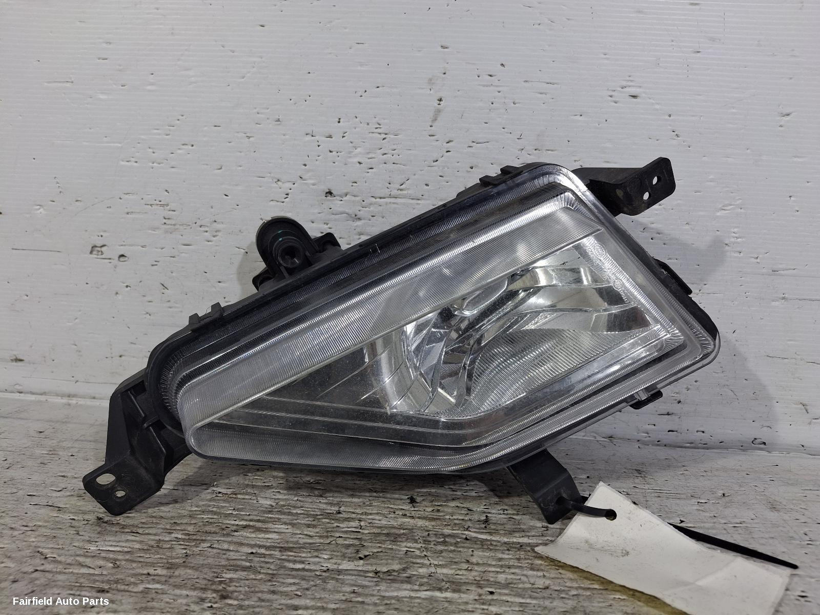 2020-2026 Ldv Deliver 9 Right Indicator Fog Side