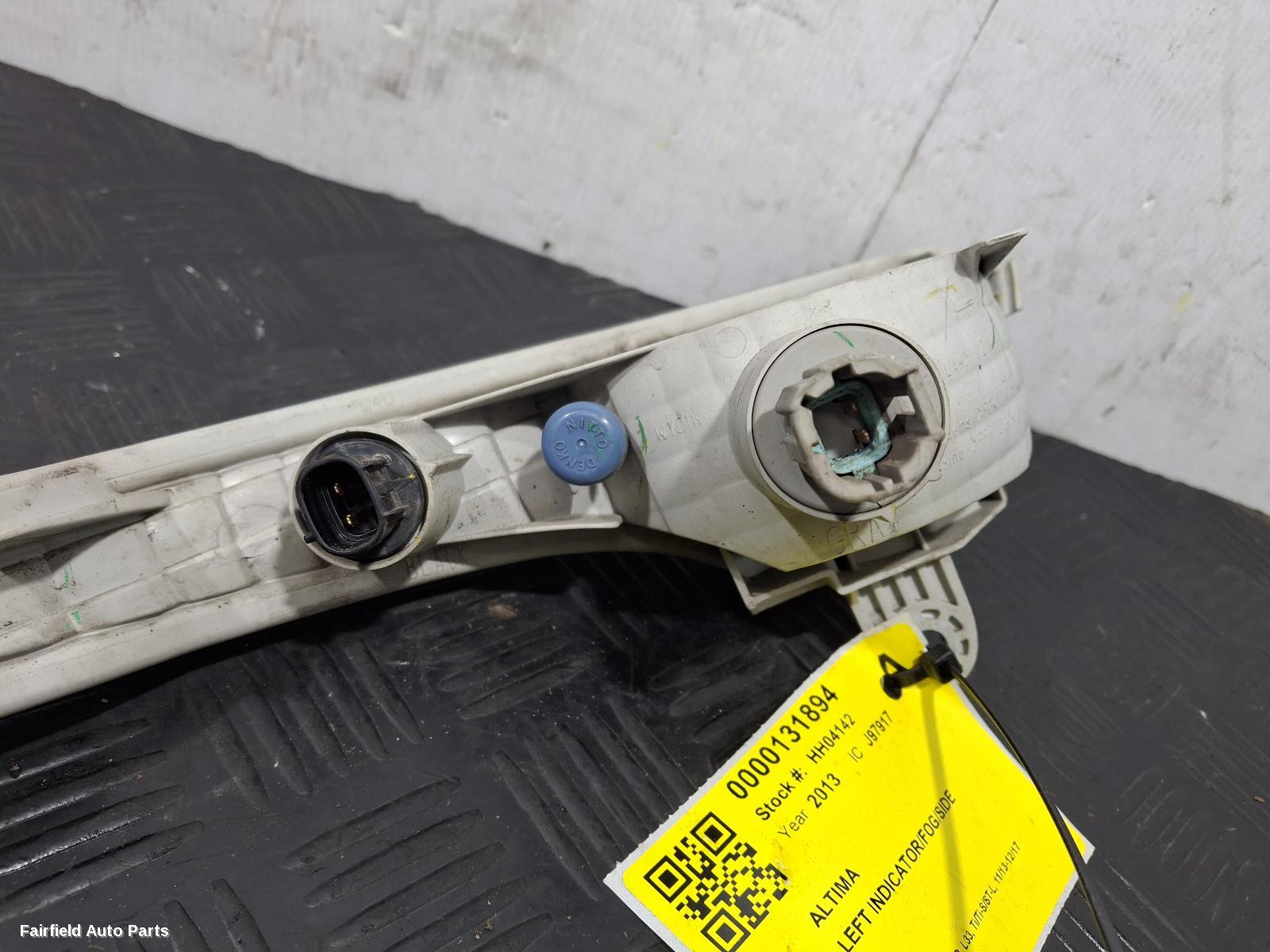 2013-2017 Nissan Altima Left Indicator Fog Side