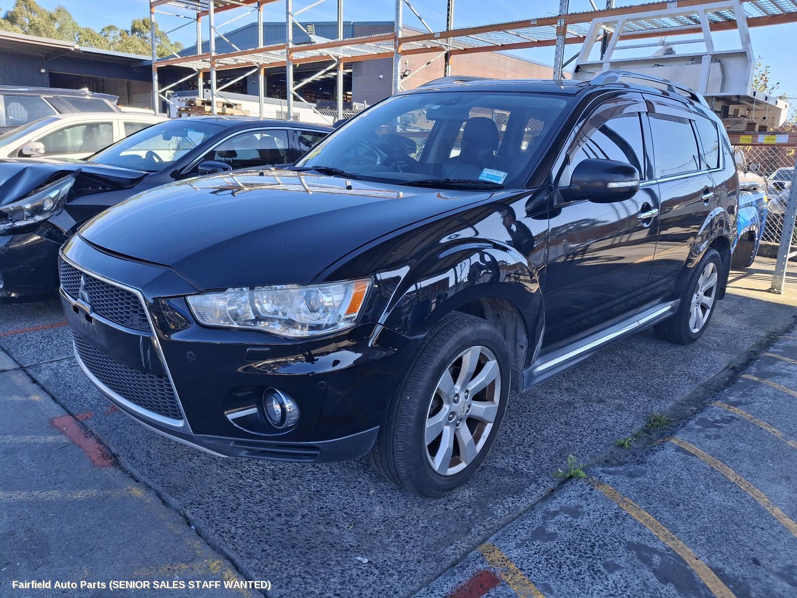 2010 Mitsubishi Outlander Right Headlamp