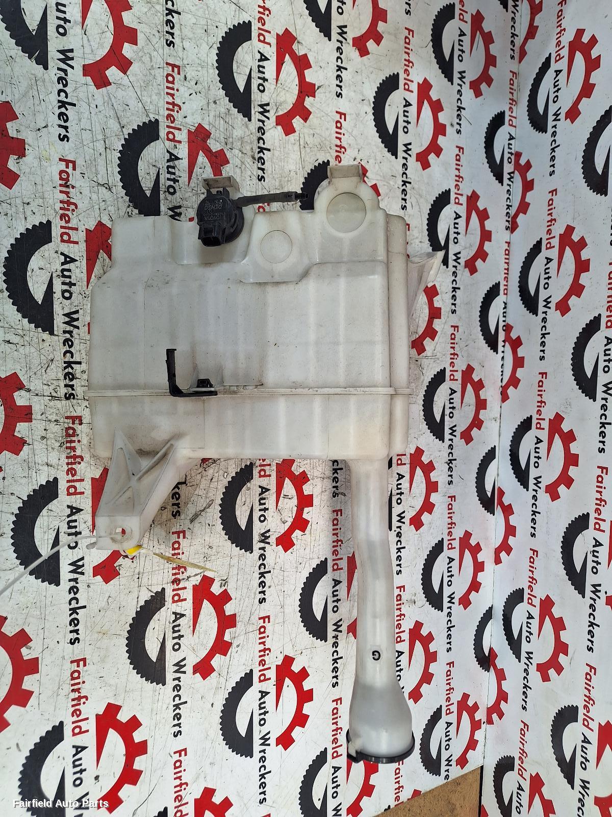2012-2017 Toyota Aurion Washer Bottle