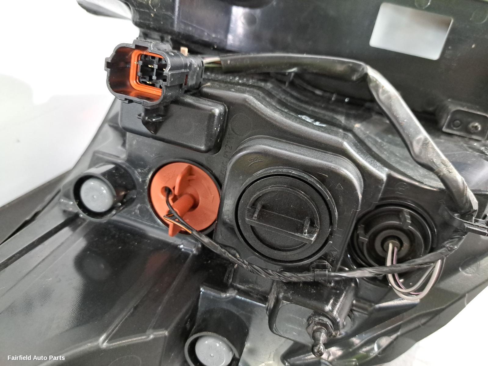 2022-2025 Kia Seltos Right Taillight