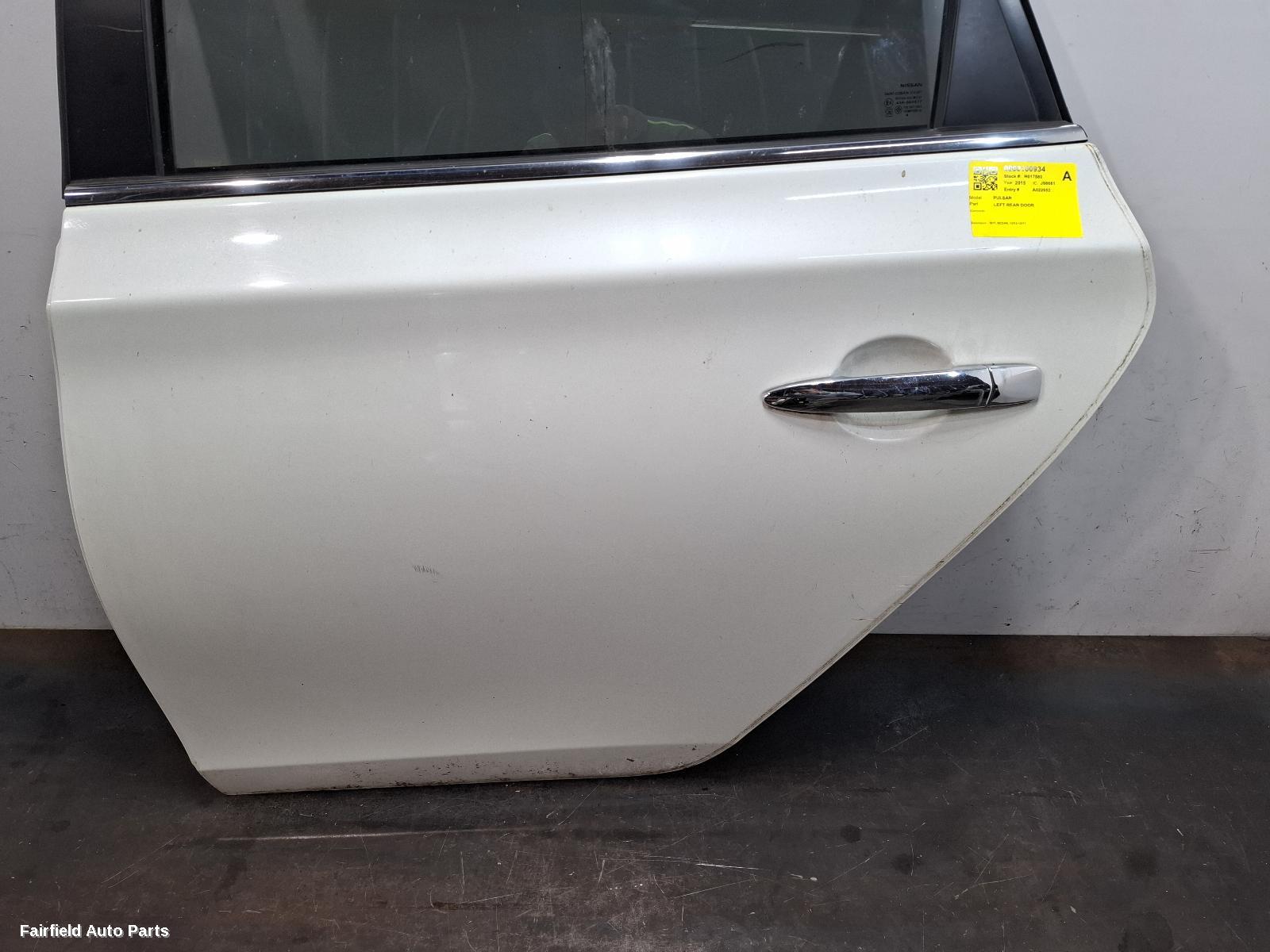 2012-2017 Nissan Pulsar Left Rear Door Sliding
