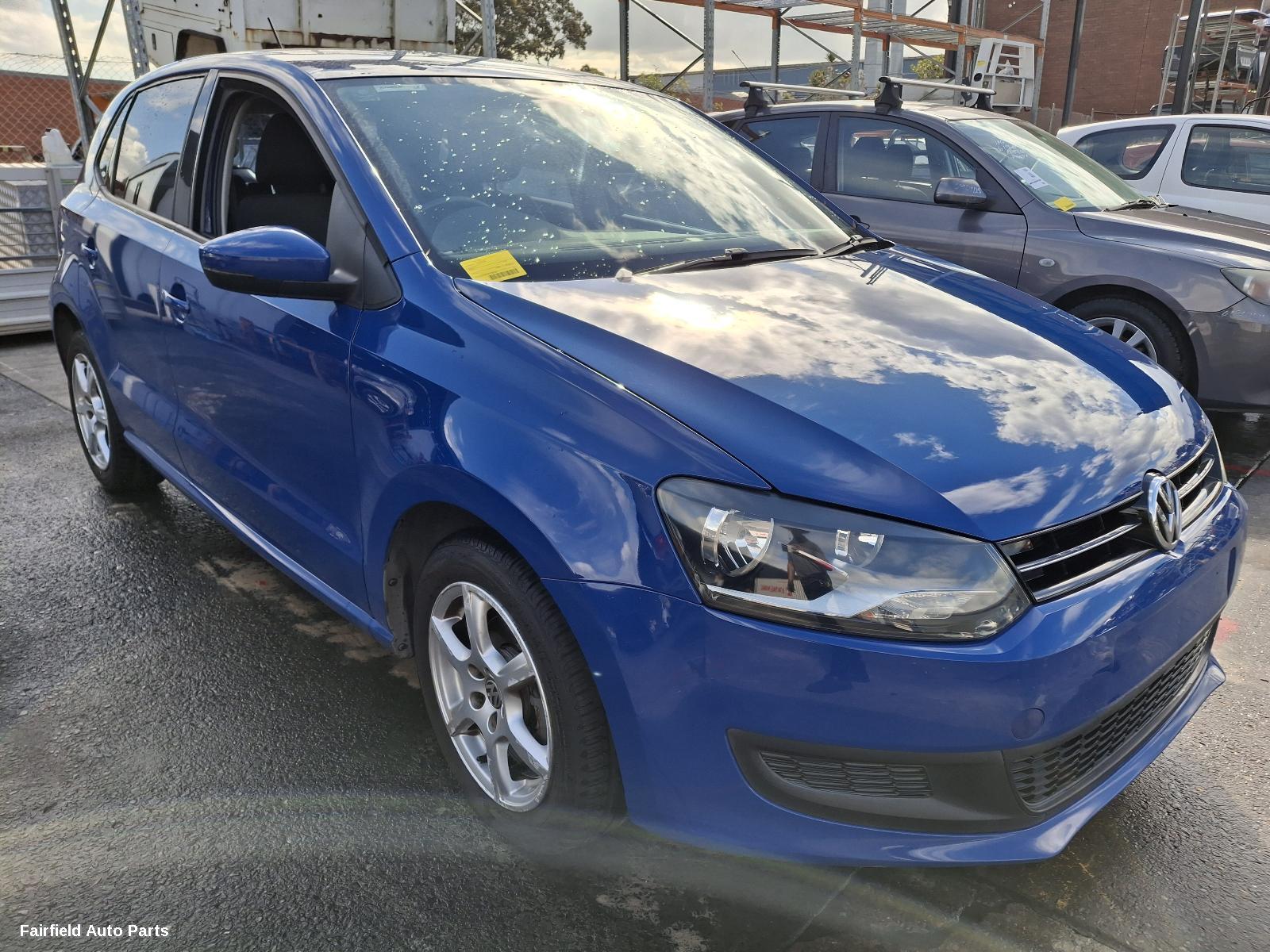 2014 Volkswagen Polo Bonnet Hinge Strut