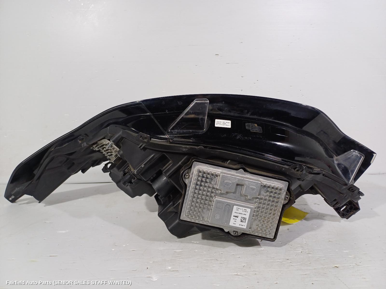 2018 Land Rover Discovery Right Headlamp