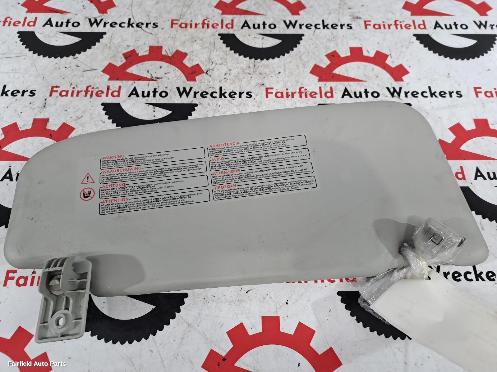 2011 Nissan Dualis Sunvisor