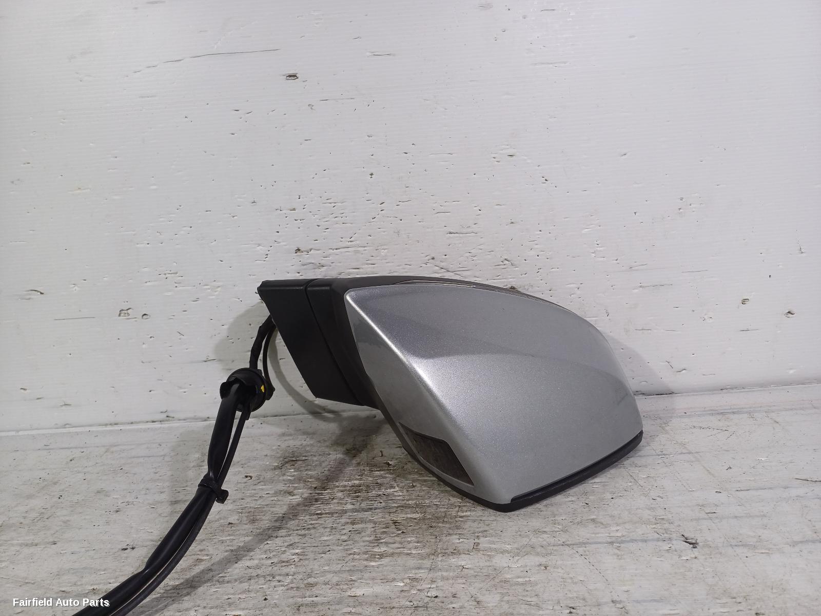 2015-2020 Audi Q7 Right Door Mirror