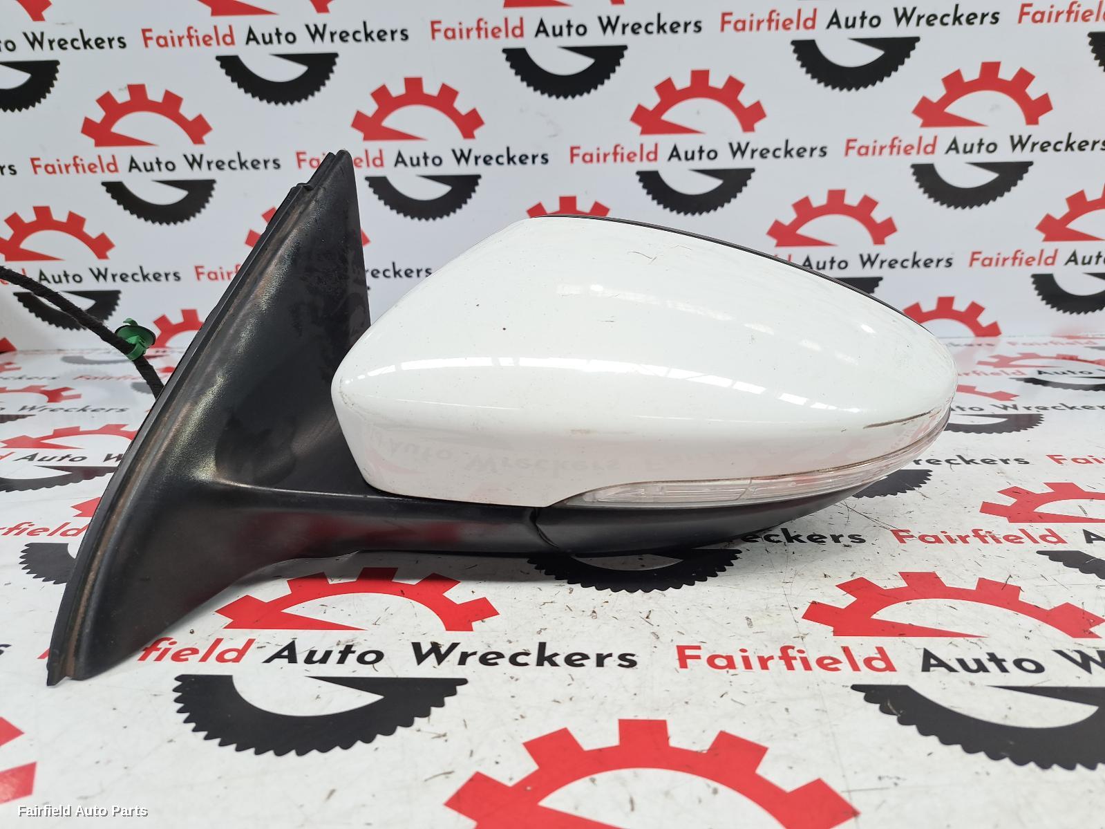 2011-2017 Volkswagen Jetta Left Door Mirror