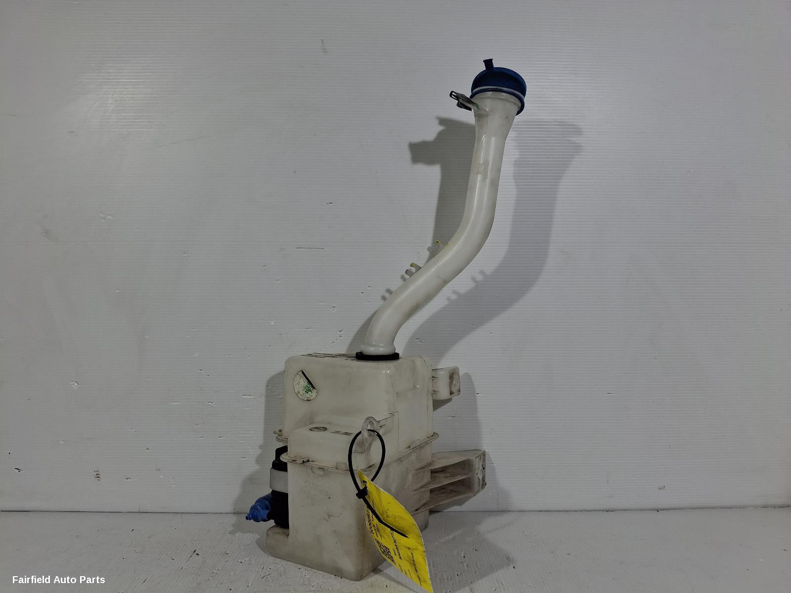 2016-2024 Mg Mg3 Washer Bottle