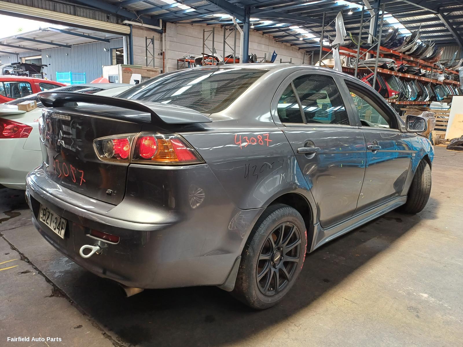 2010 Mitsubishi Lancer Right Taillight
