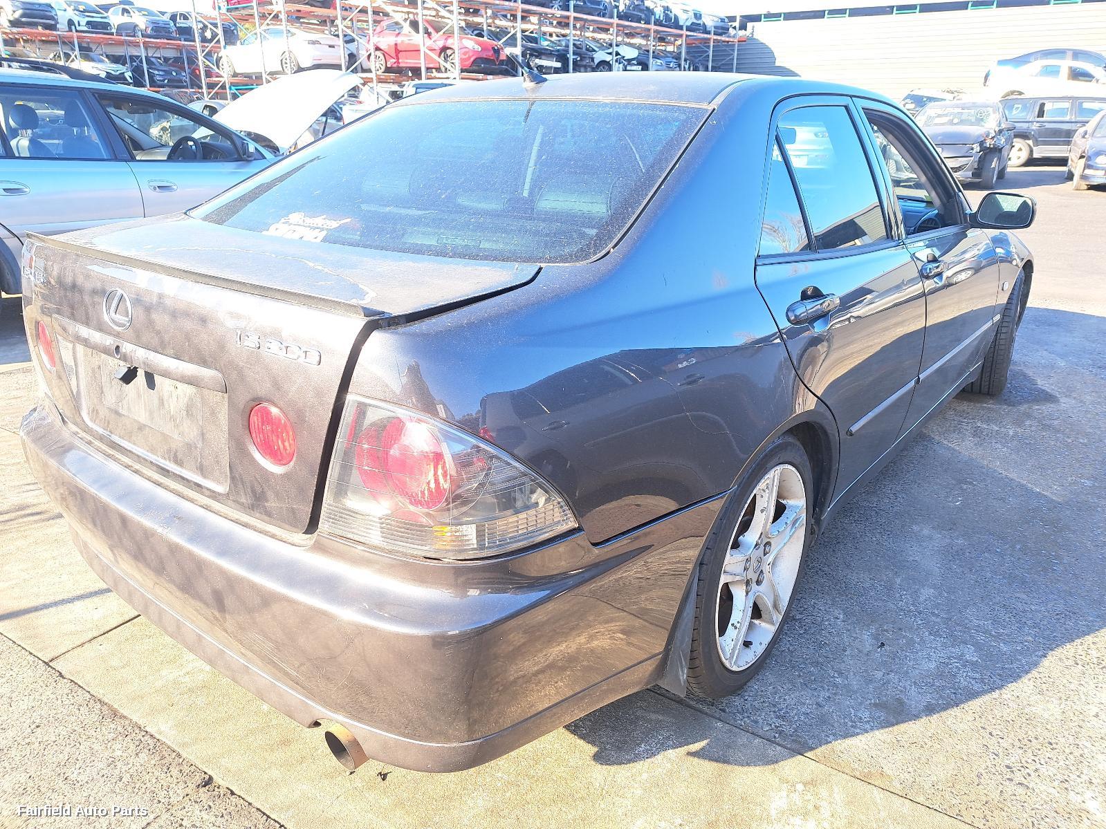 2002 Lexus Is200/is300 Radiator