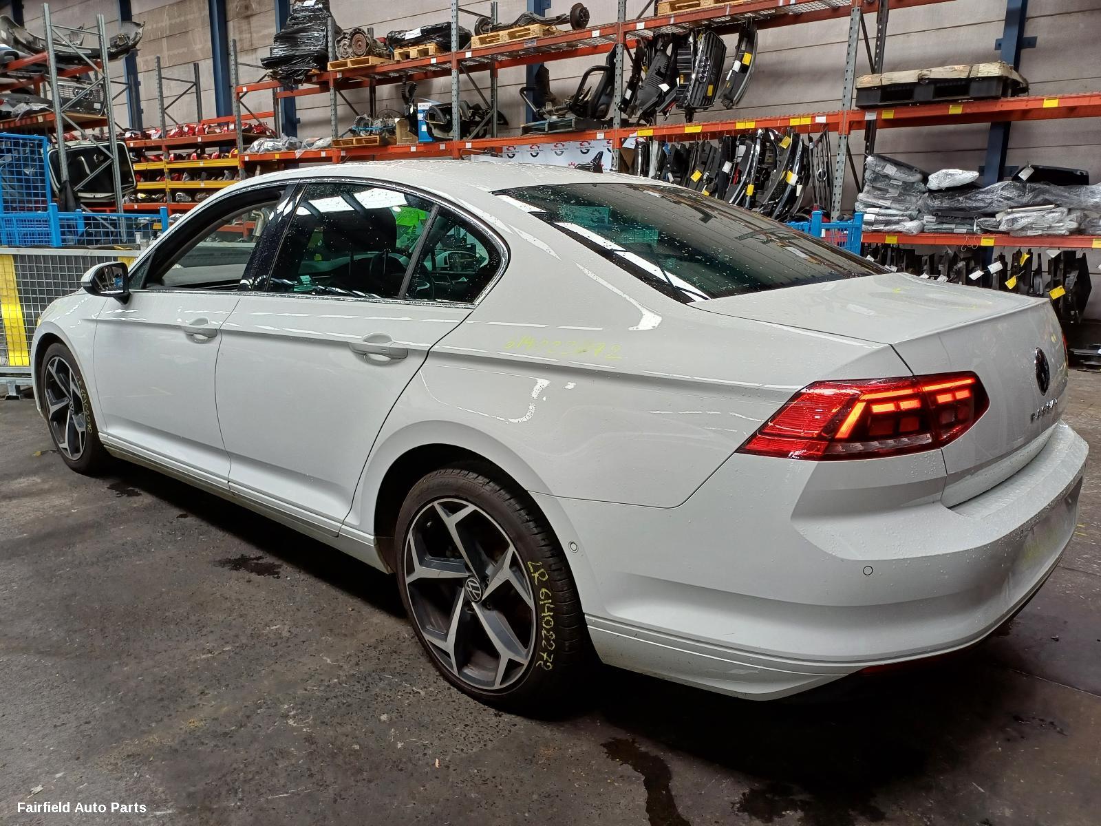 2021 Volkswagen Passat Left Headlamp