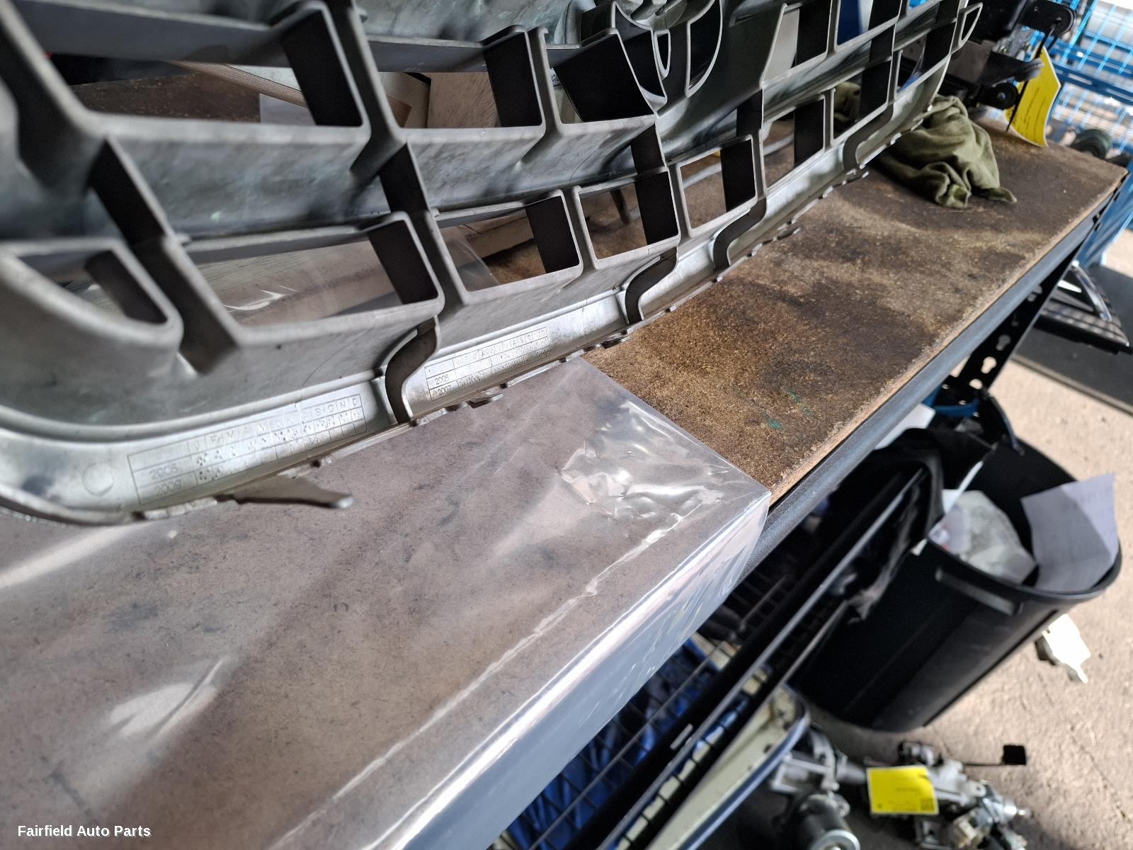 2006-2009 Toyota Aurion Grille