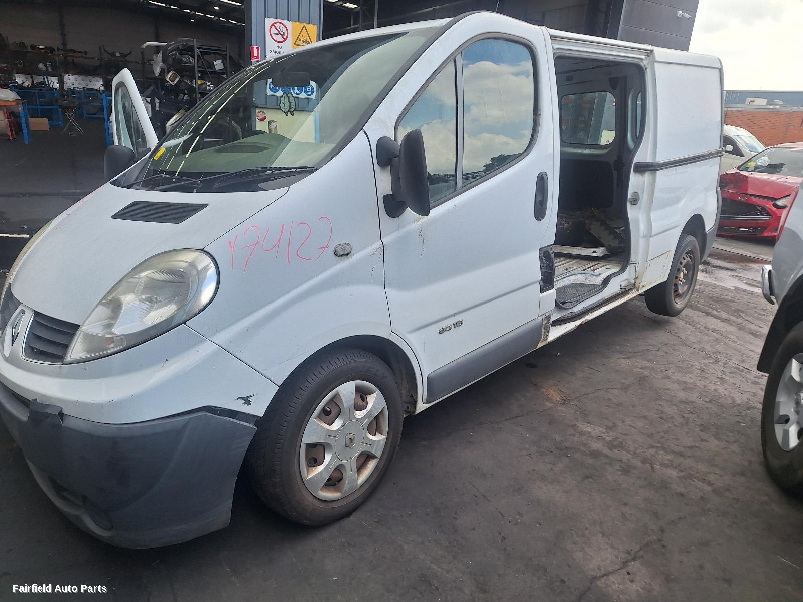2012 Renault Trafic Right Headlamp