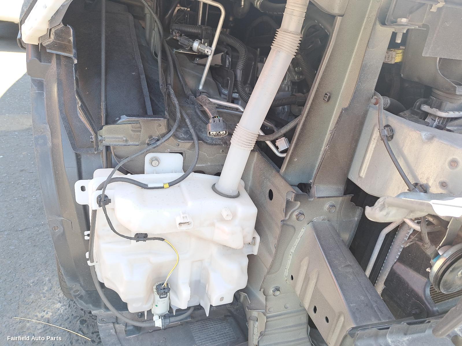 2017 Mitsubishi Outlander Right Guard