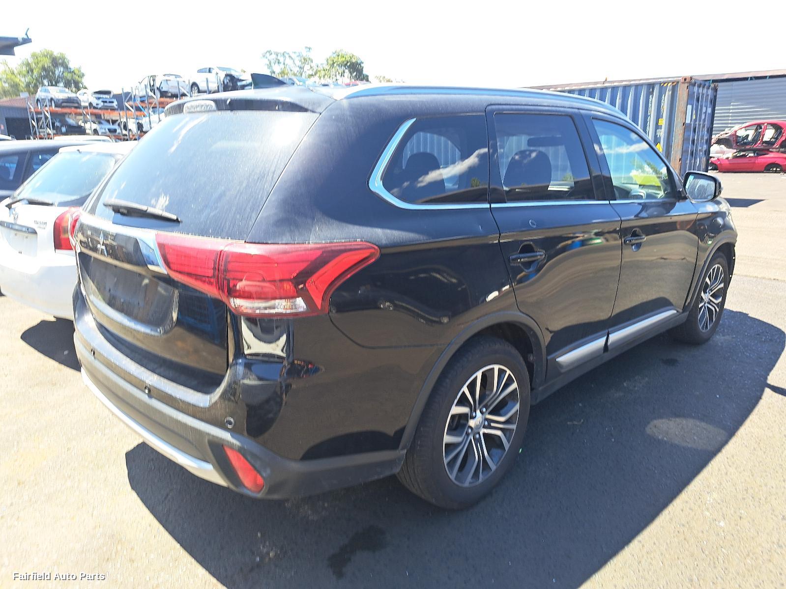 2017 Mitsubishi Outlander Fuel Door Filler