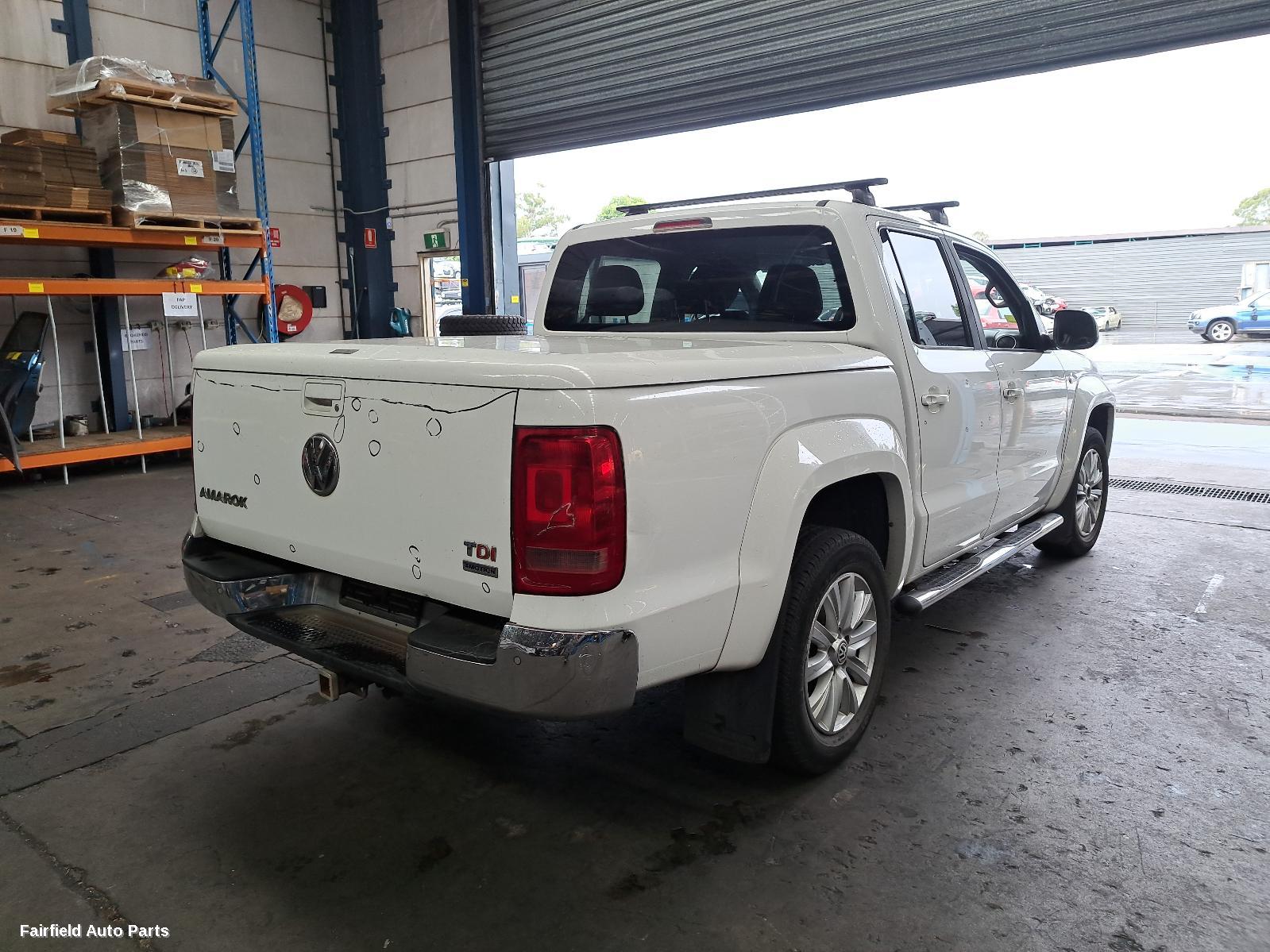 2013 Volkswagen Amarok Side Step Skirt