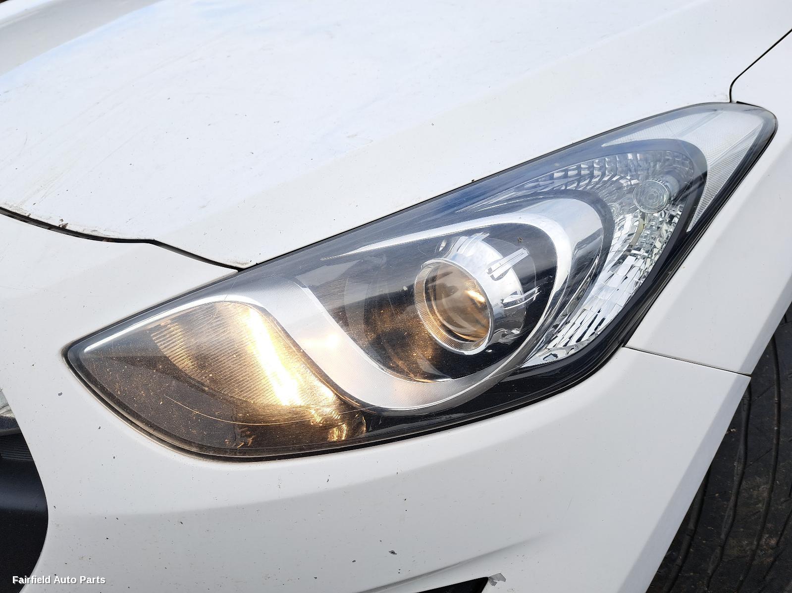 2014 Hyundai I30 Left Headlamp