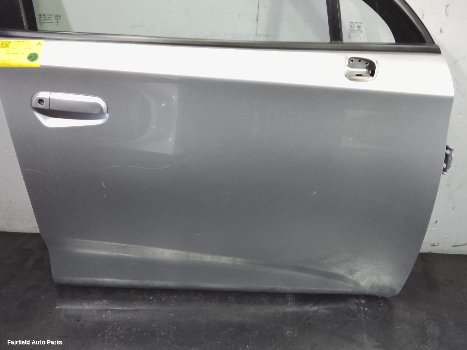 2016-2025 Mg Mg3 Right Front Door