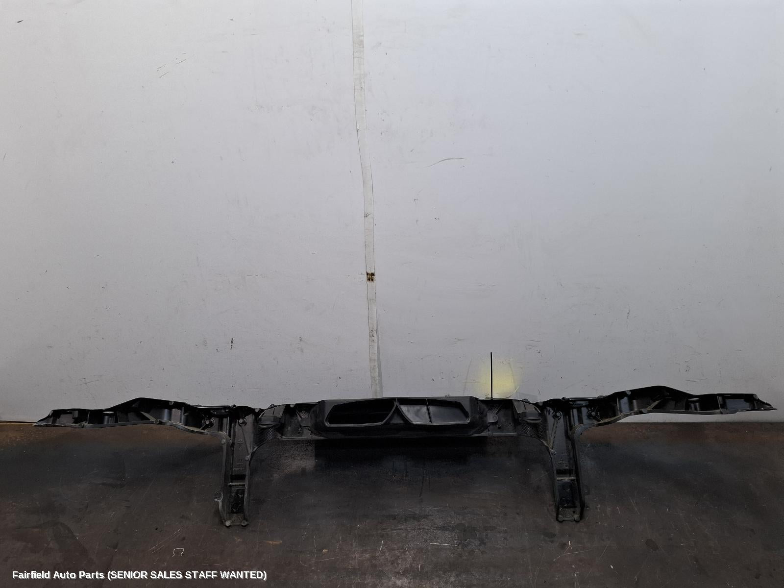 2019 Land Rover Rangerover Velar Radiator Support