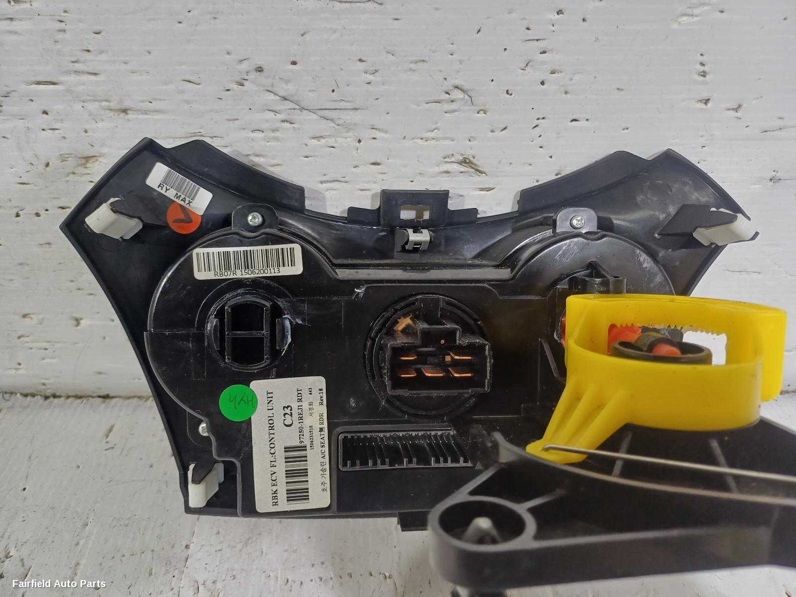 2011-2019 Hyundai Accent Heater Ac Controls
