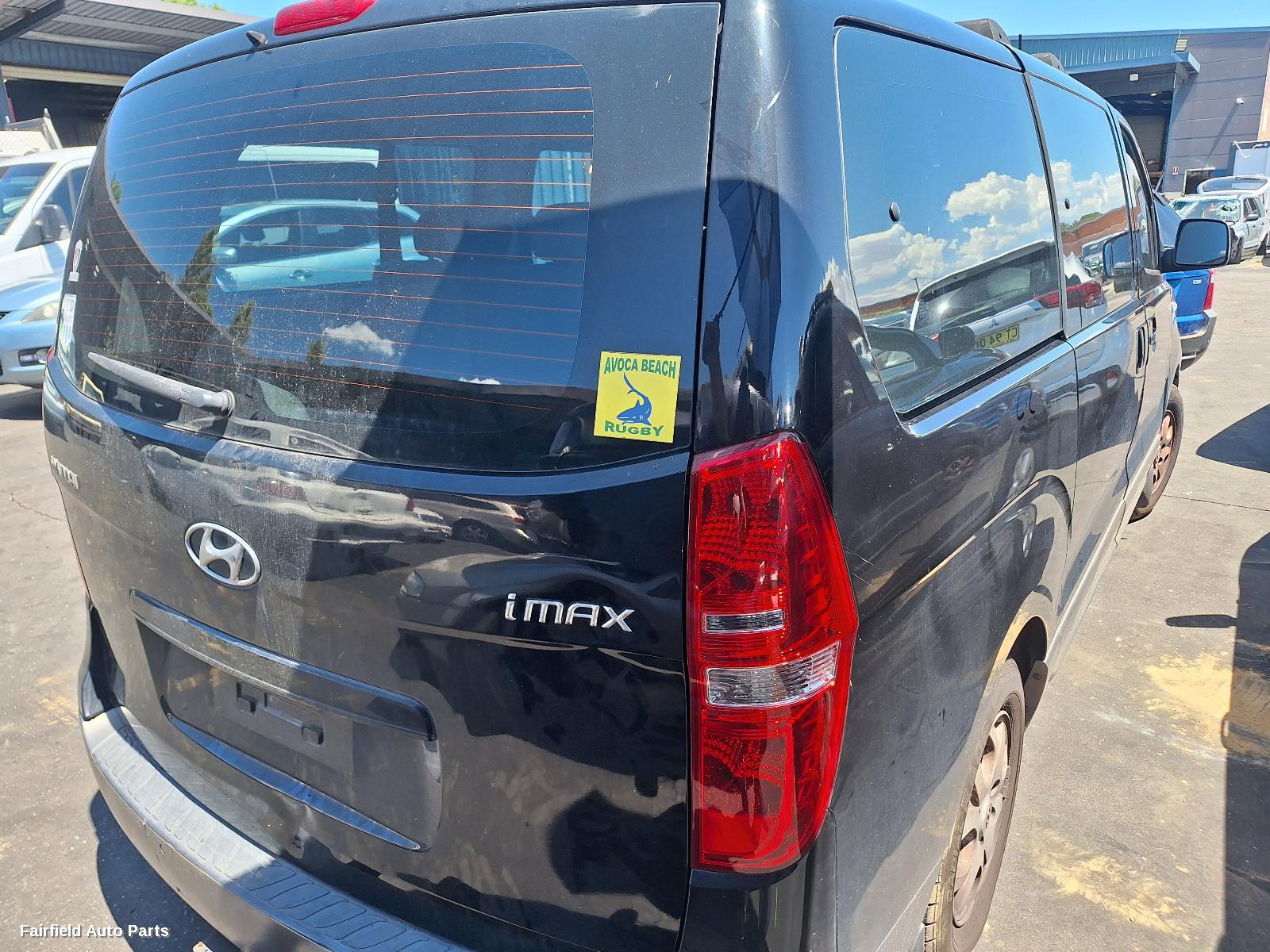 2007-2018 Hyundai Iload/imax Right Guard