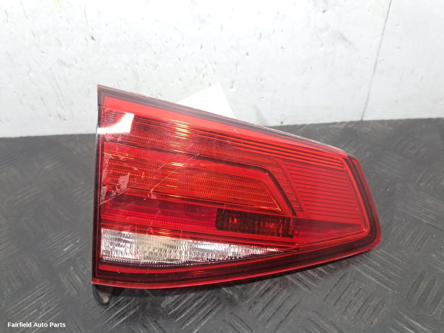 2015-2019 Volkswagen Passat Rear Garnish