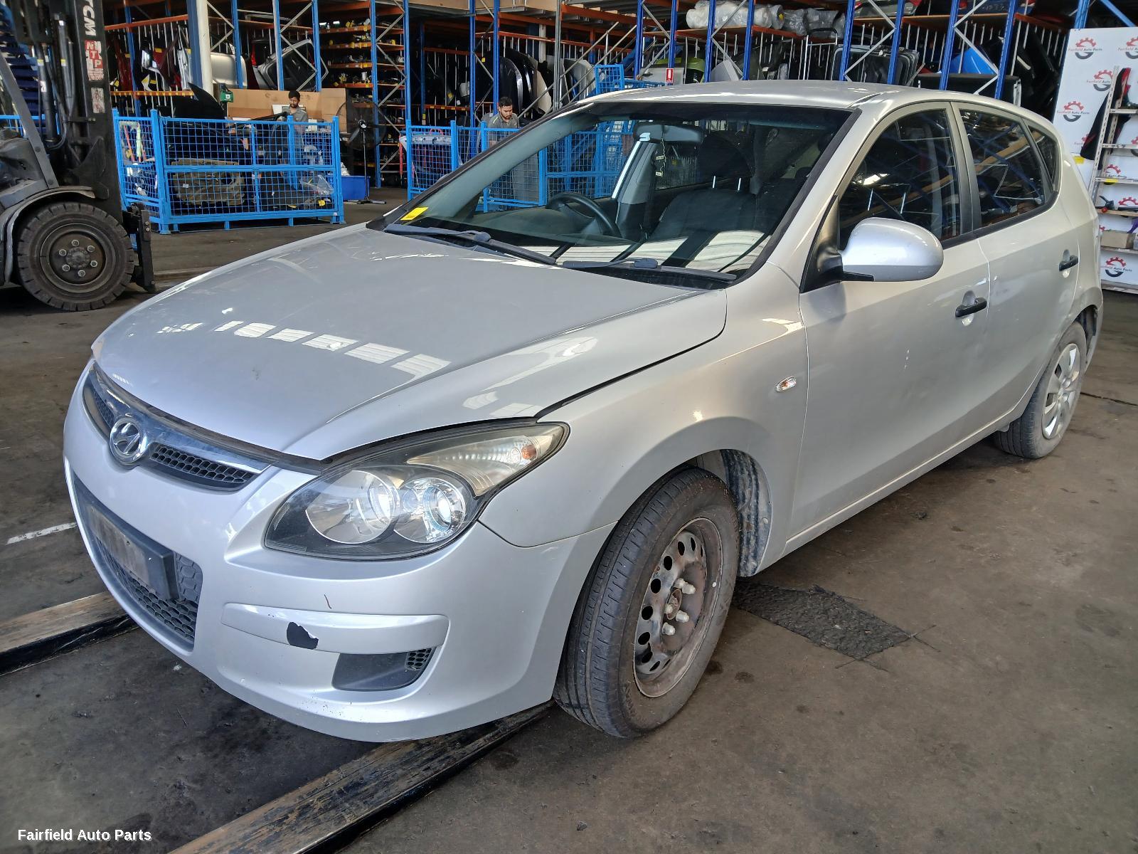 2011 Hyundai I30 Left Front Door Window