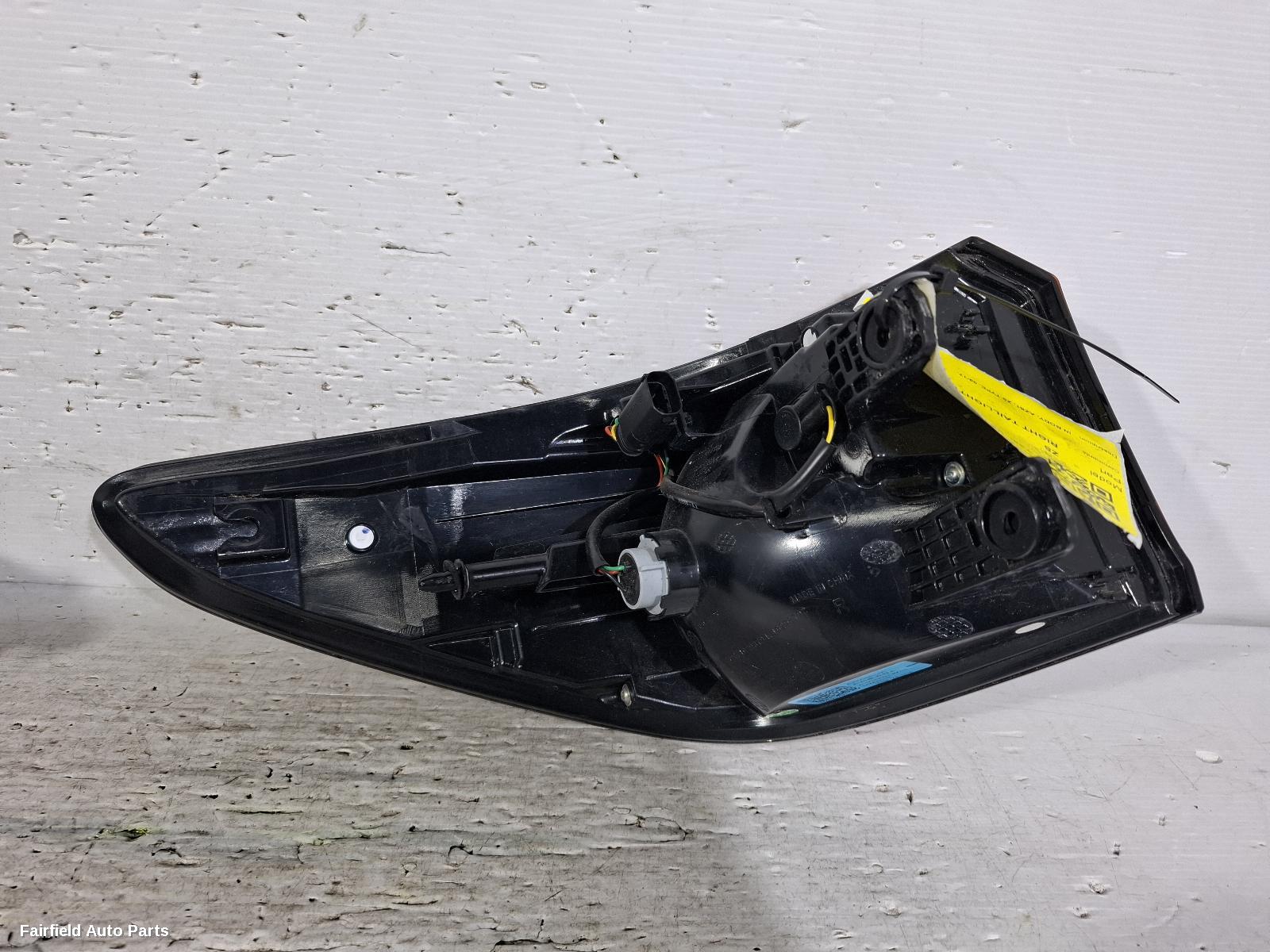 2017-2024 Mg Zs Right Taillight