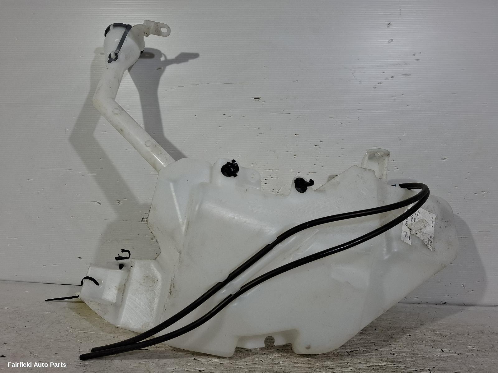 2017-2021 Nissan Qashqai Washer Bottle