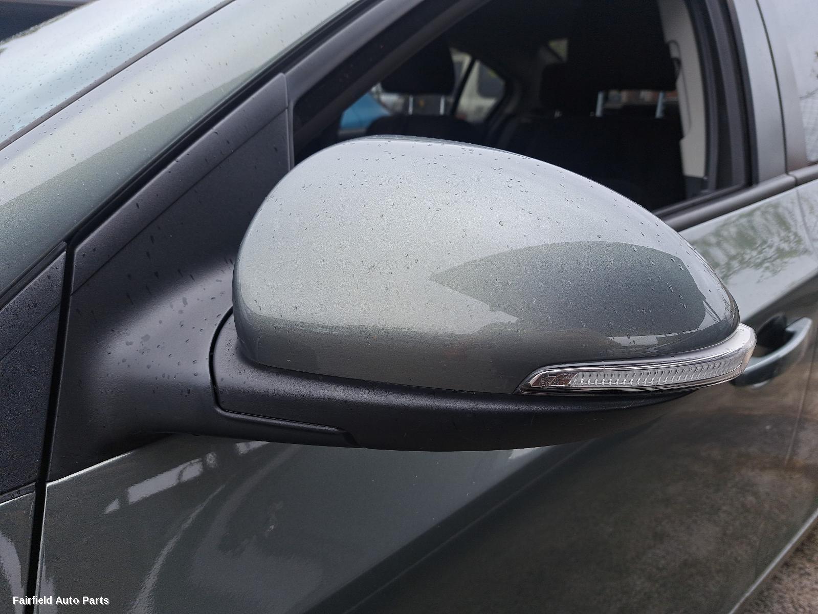 2015 Holden Cruze Right Door Mirror