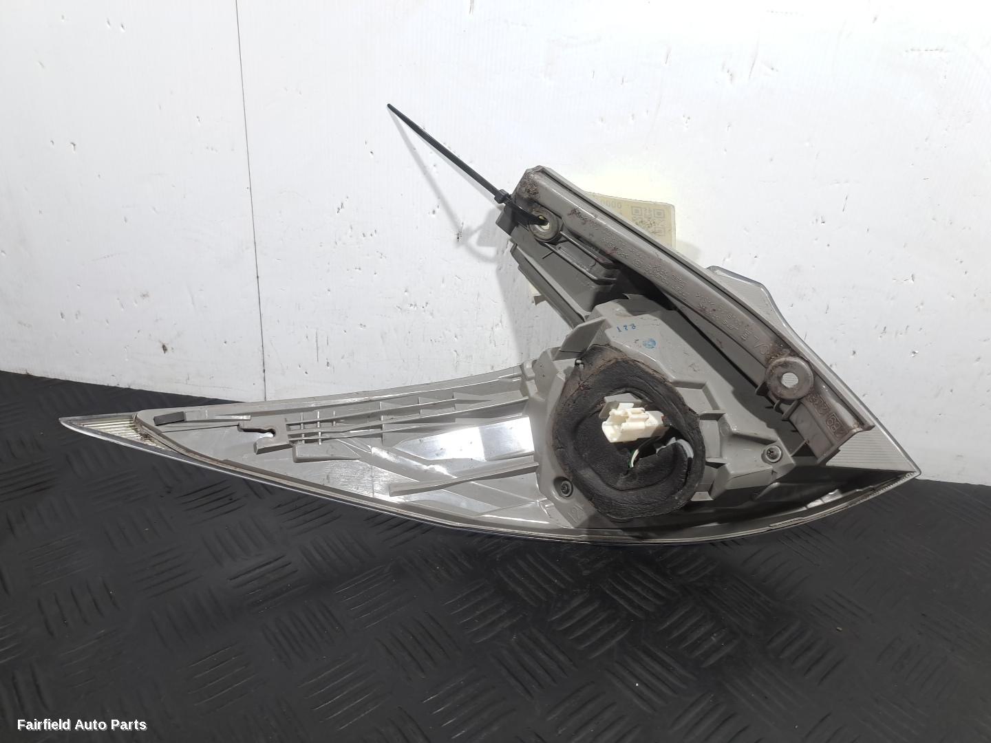 2009-2019 Toyota Estima Right Taillight