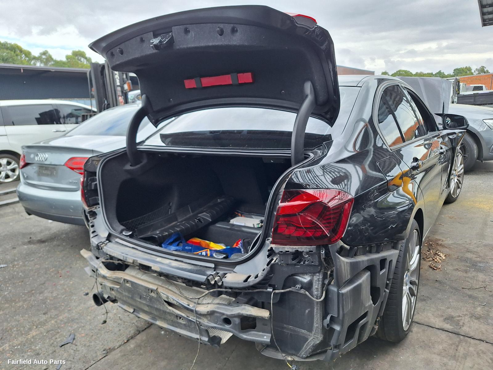 2012 Bmw 3 Series Left Taillight