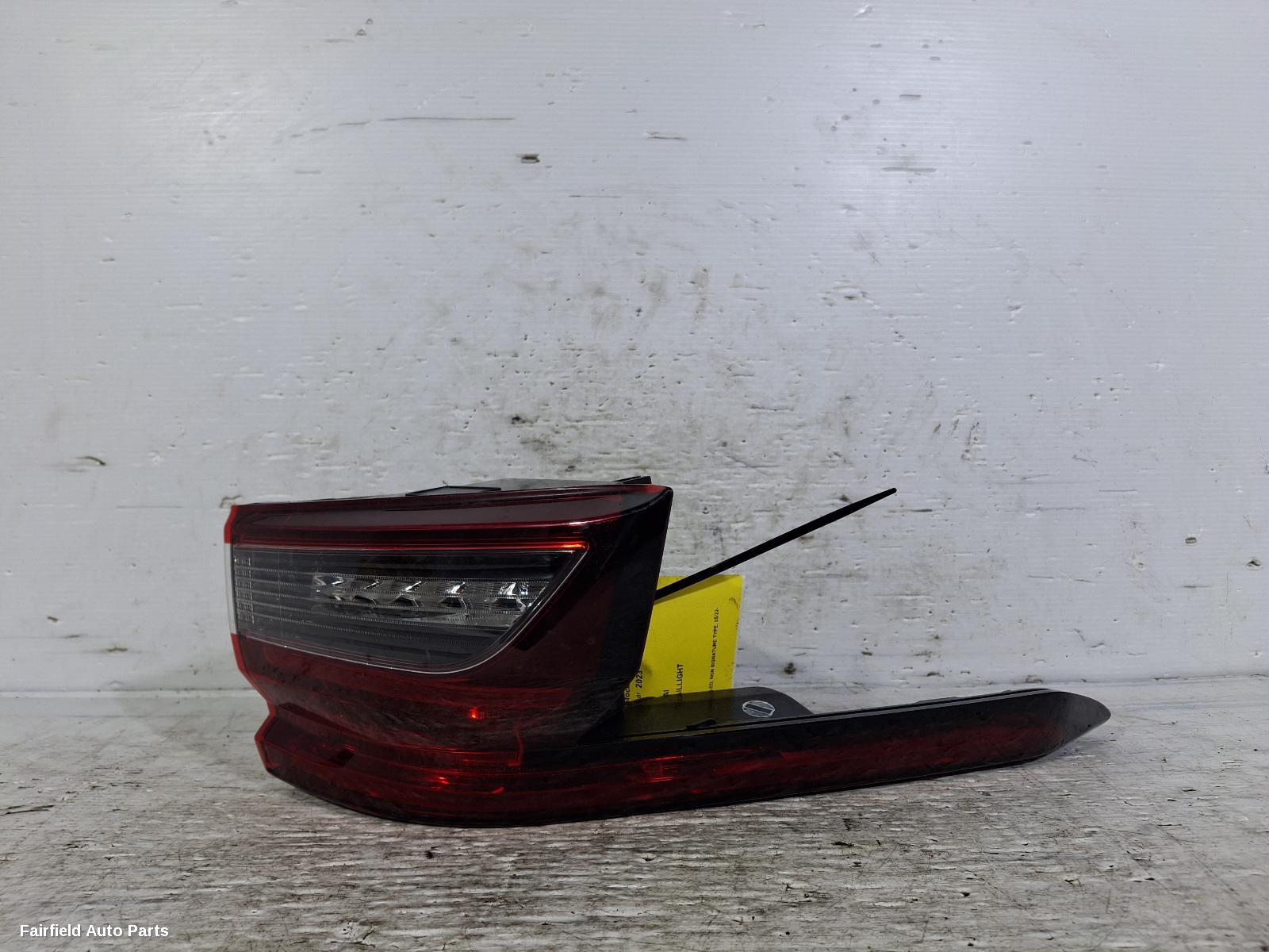 2022-2024 Nissan Qashqai Left Taillight