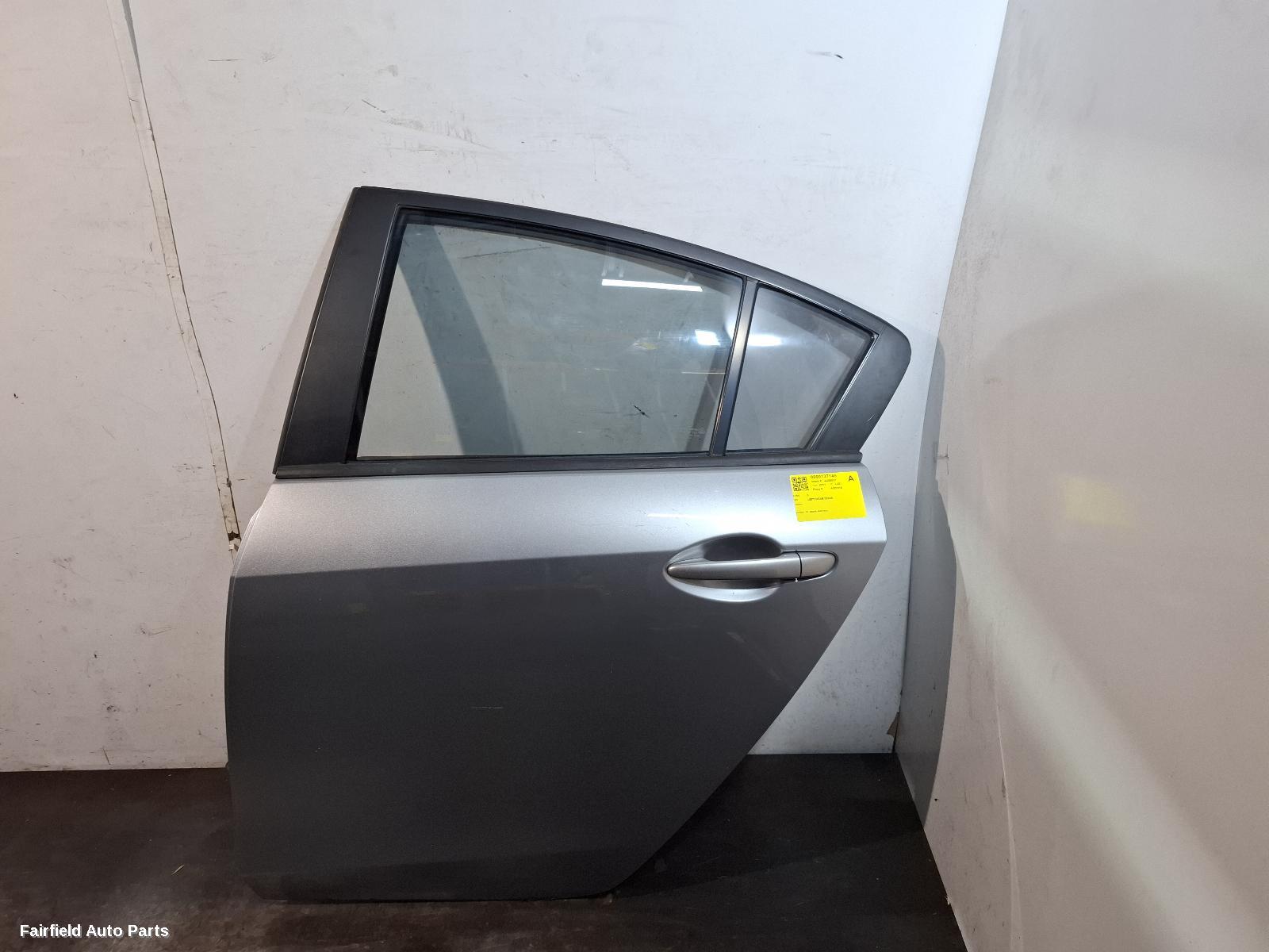 2009-2013 Mazda 3 Left Rear Door Sliding