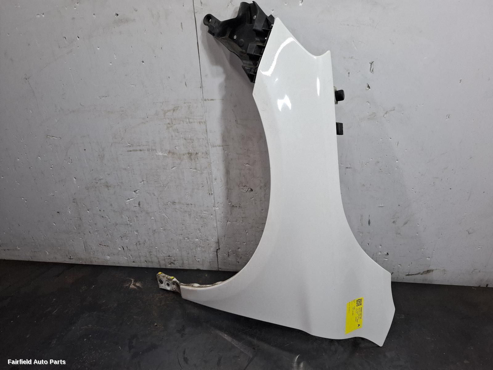 2009-2017 Volvo Xc60 Left Guard