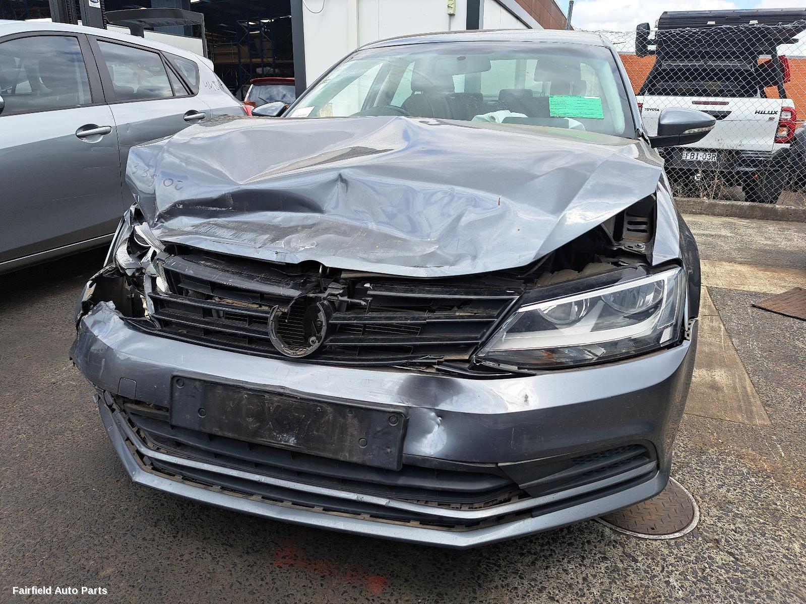 2015 Volkswagen Jetta Rear Garnish