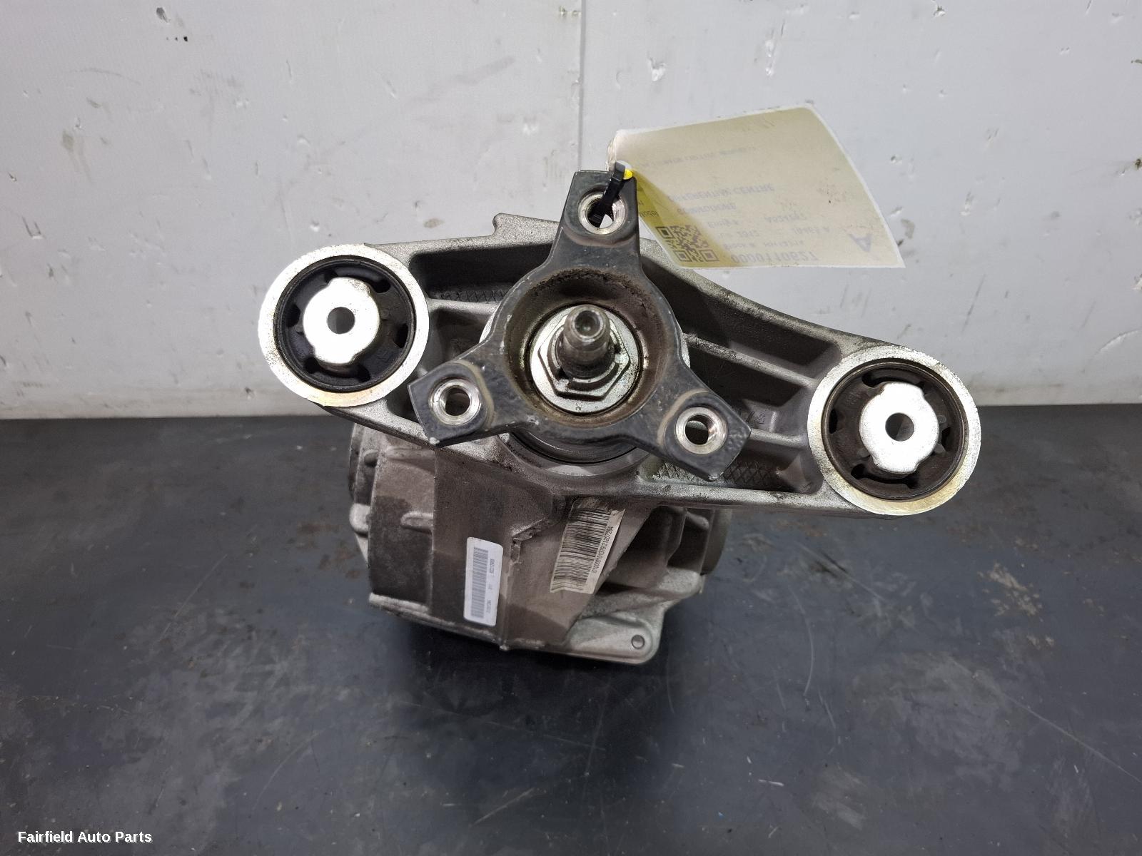 2006-2013 Holden Commodore Differential Centre