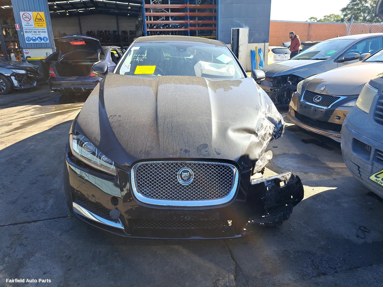 2013 Jaguar Xf Right Rear Door Sliding