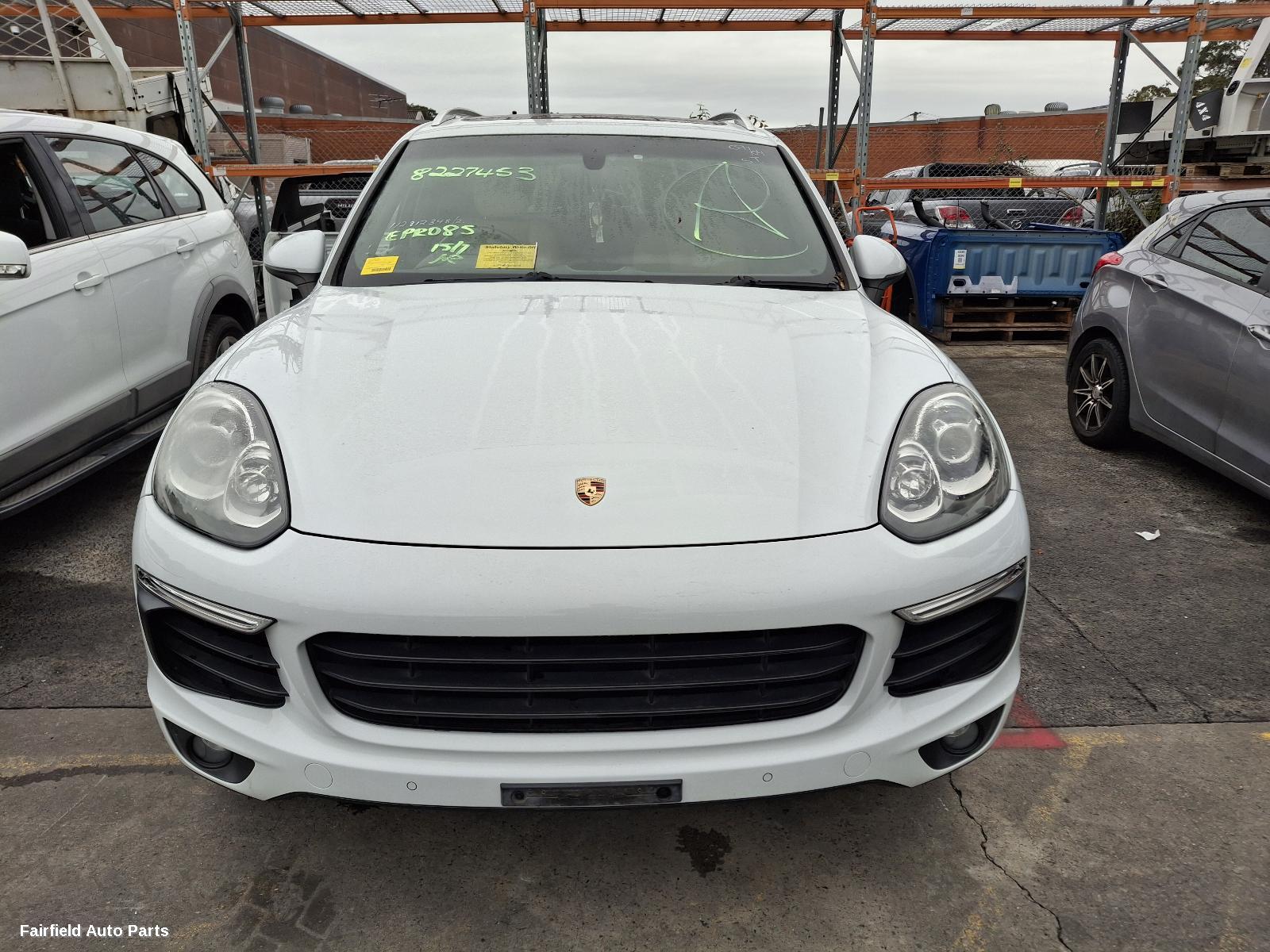 2015 Porsche Cayenne Radiator