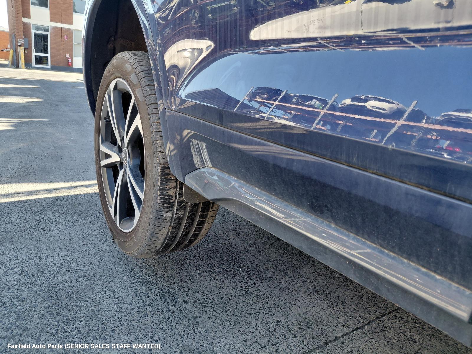2021 Audi Q5 Right Headlamp