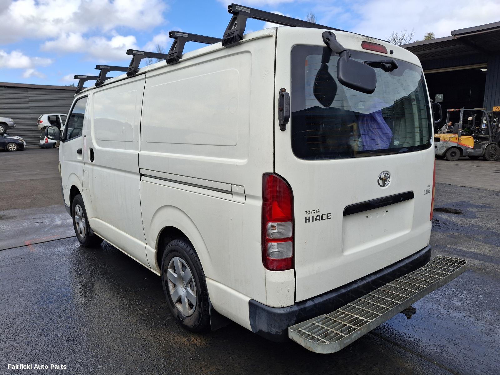 2007 Toyota Hiace Differential Centre