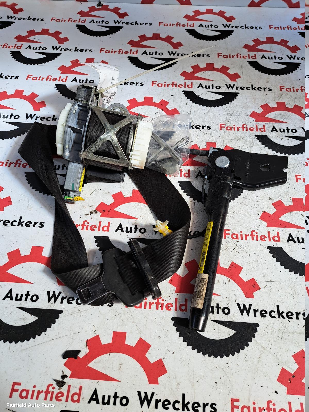 2011-2020 Alfa Romeo Giulietta Seatbelt Stalk