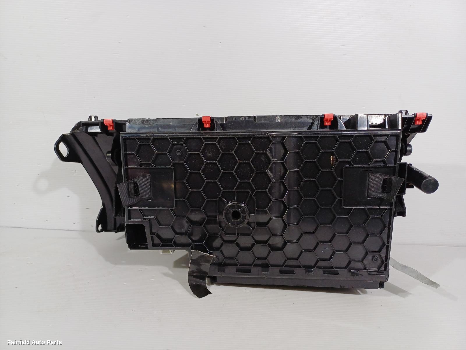 2014-2019 Bmw X6 Glove Box