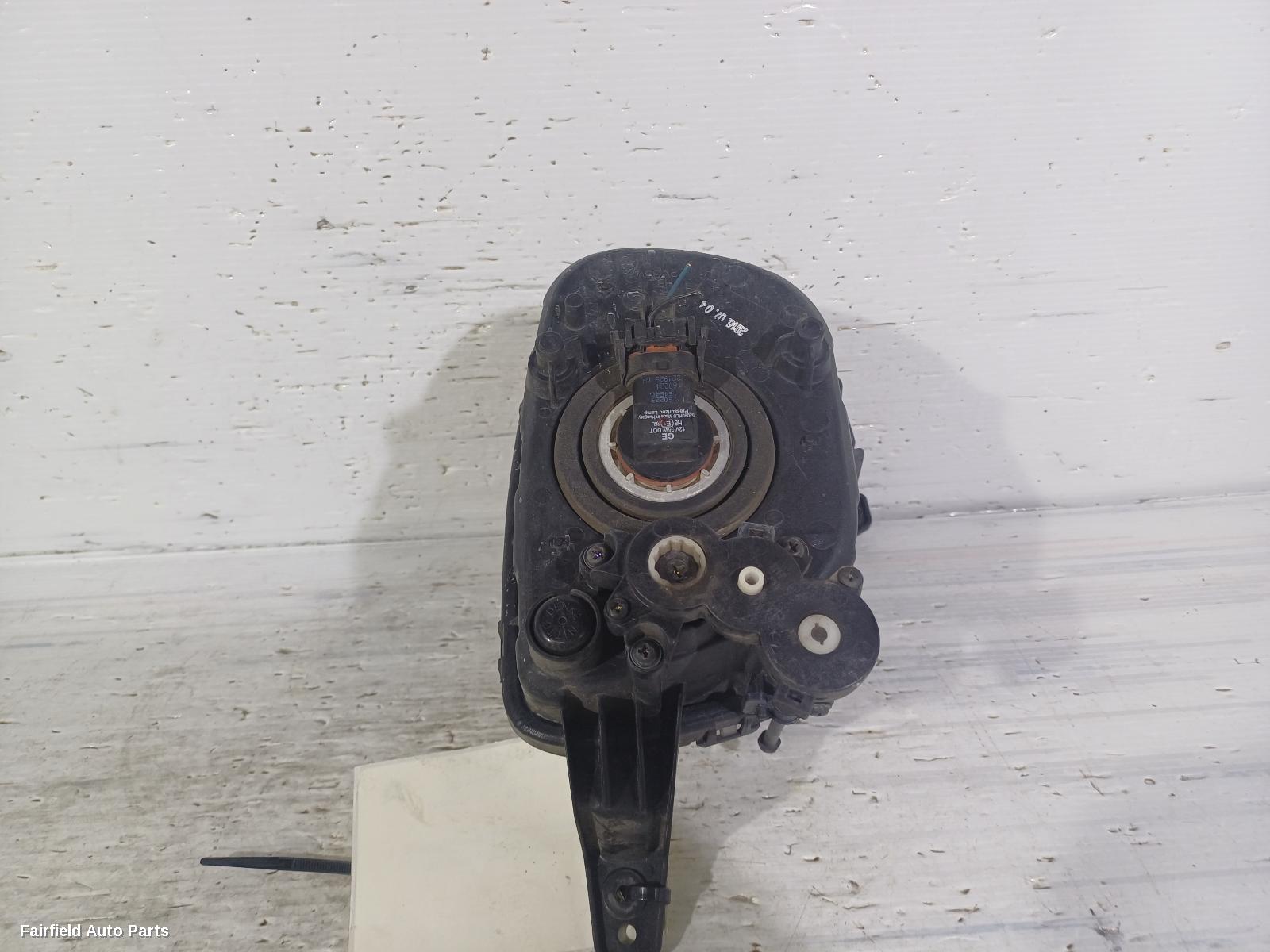2014-2018 Kia Carnival/grand Carnival Right Indicator Fog Side