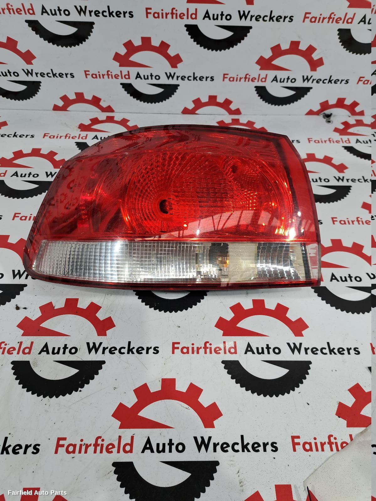 2009 Volkswagen Golf Left Taillight