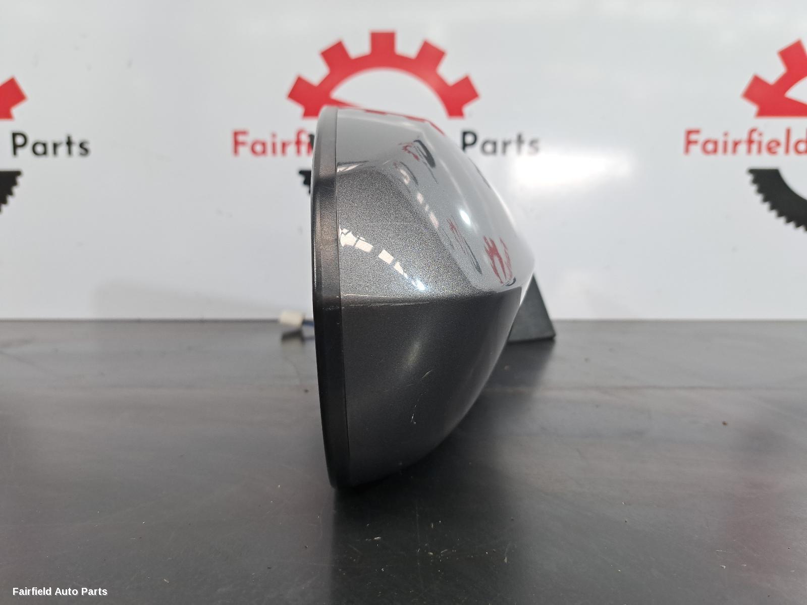 2009-2017 Suzuki Kizashi Right Door Mirror