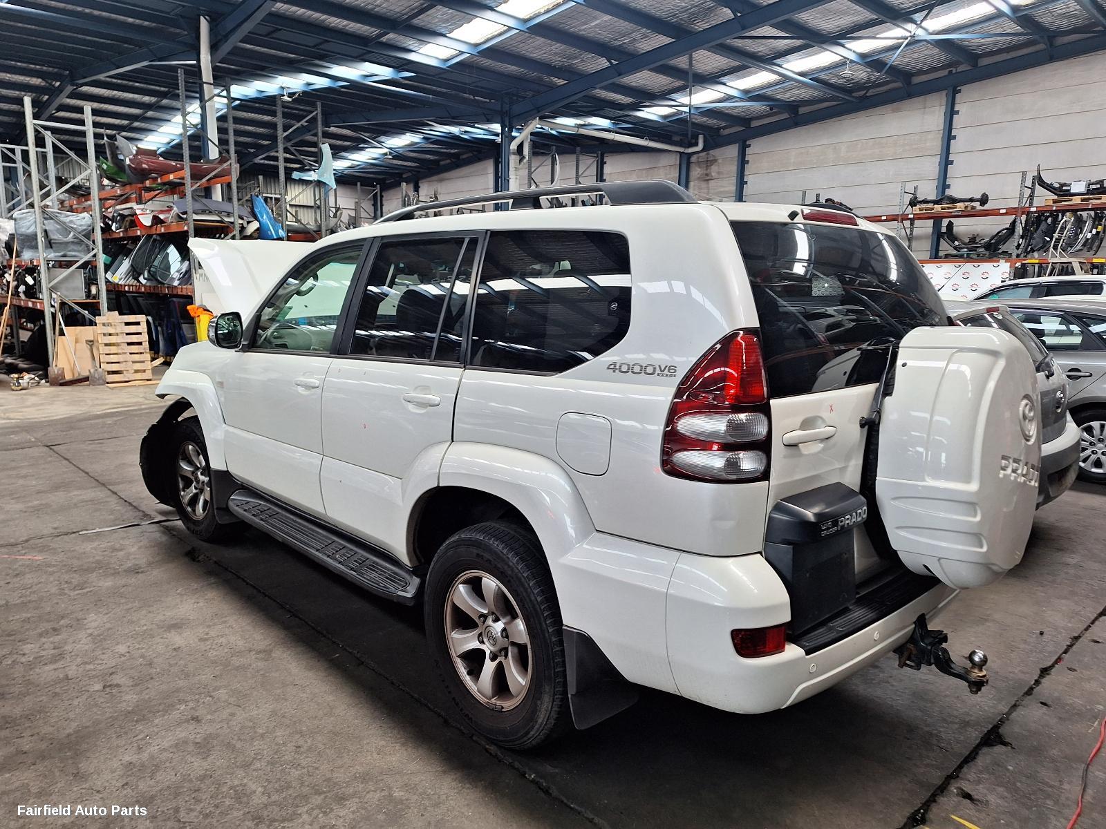 2003 Toyota Prado Right Guard