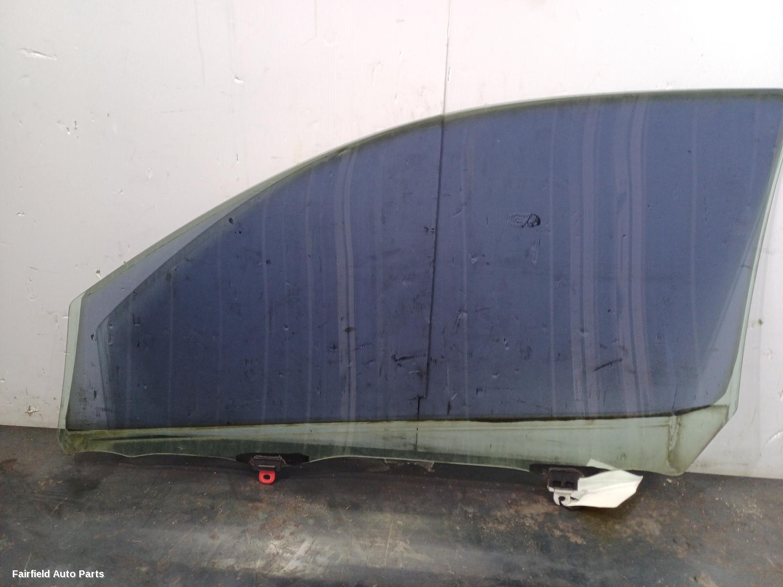 1999-2005 Toyota Echo Right Front Door Window