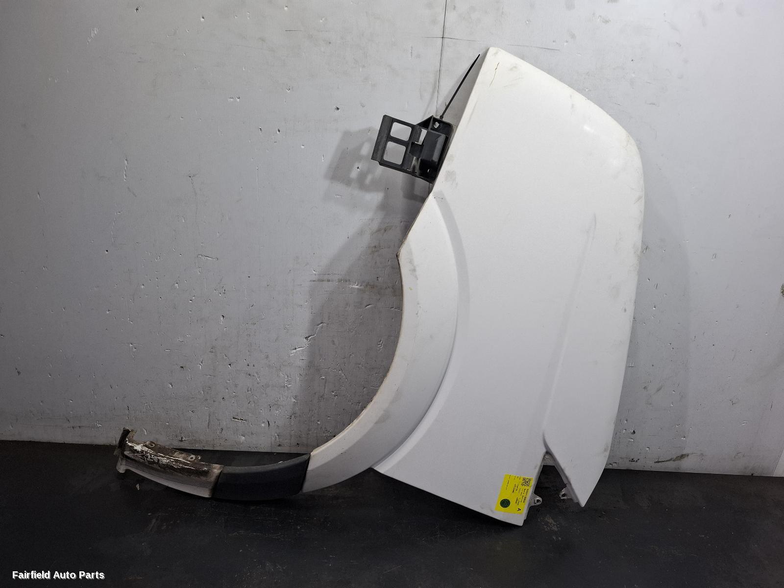2007-2017 Volkswagen Crafter Left Guard