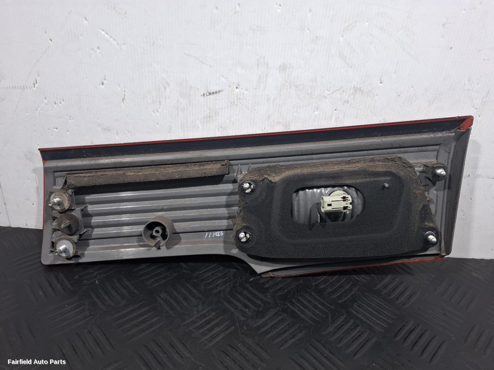 2010-2013 Nissan Elgrand Rear Garnish